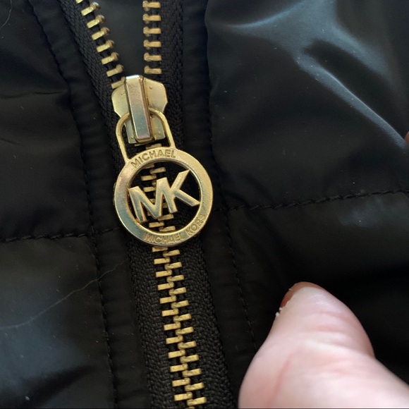 MICHAEL Michael Kors Quilted Vest - Picture 3 of 4